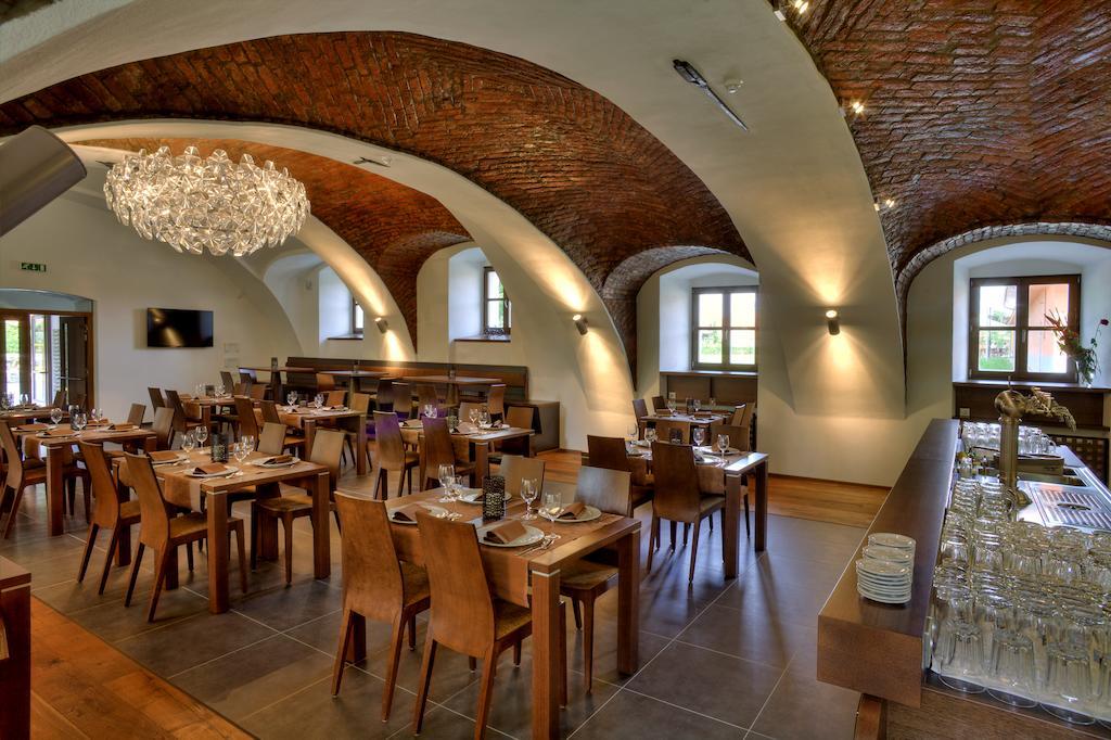 Hotel Zamecka Sypka Blansko Εξωτερικό φωτογραφία